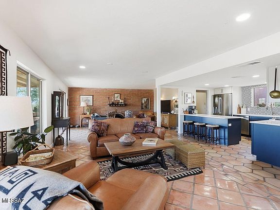 4th image of 1441 W Placita Las Palmas