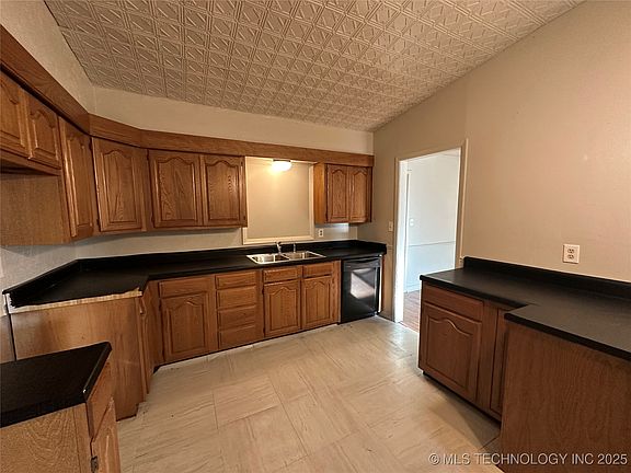 5th image of 728 S 91st East Ave