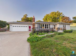 5009 W 37th St, Sioux Falls, SD 57106