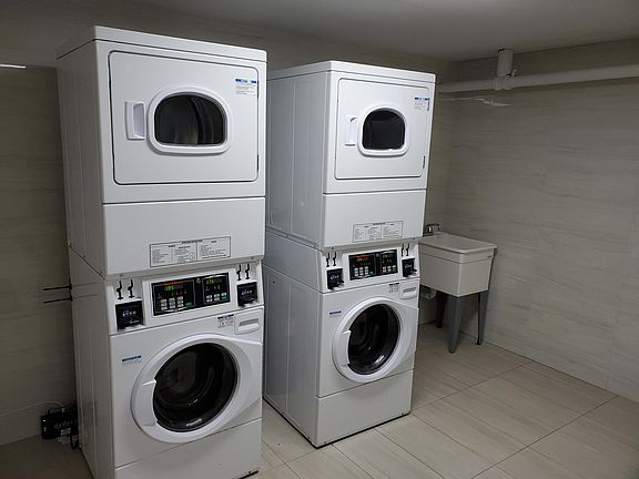 5th image of 2729 John F Kennedy Blvd APT 2E