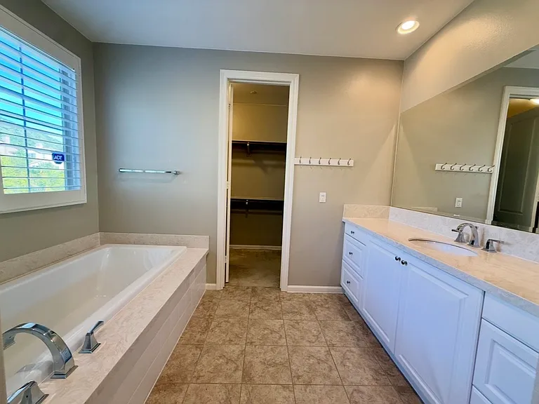 667 E Desert Willow Rd — Photo 58