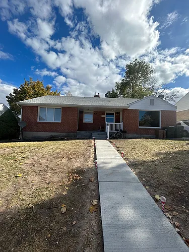 36-40 Mountain Dr Photo 1