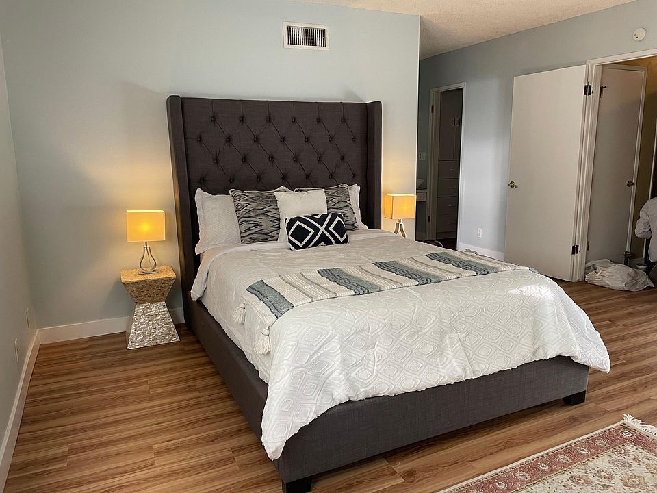 22666 Cavalier St, Woodland Hills, CA 91364 Zillow