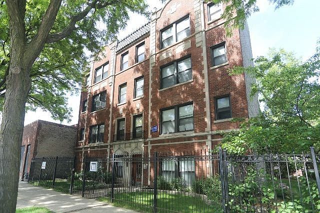 1st image of 4546 N Damen Ave #D000