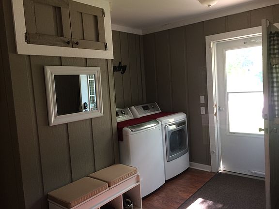 4th image of 3261 N 36th St