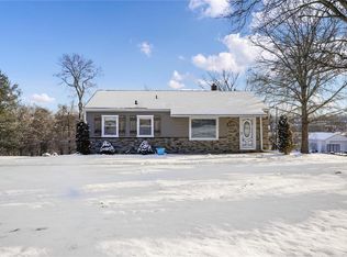 112 Robin Hill Ln, Ballwin, MO 63021