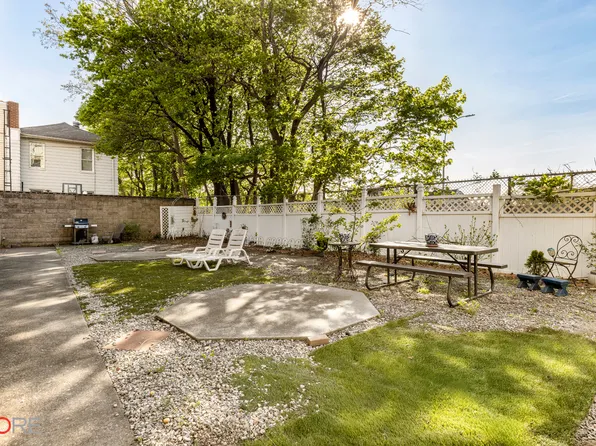 680 81st Street image 7 of 11