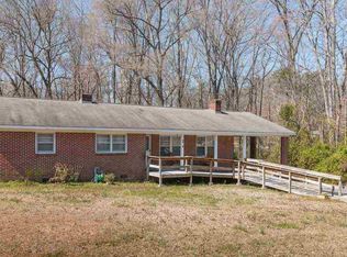 34 Skyland Dr, Clinton, SC 29325
