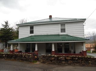 400 Northview St, Narrows, VA 24124