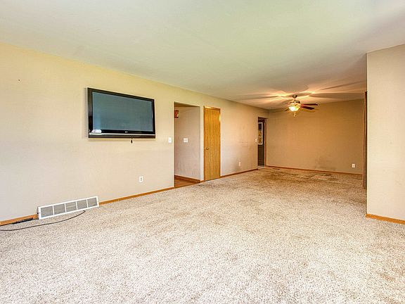 5th image of 5644 Major Ln