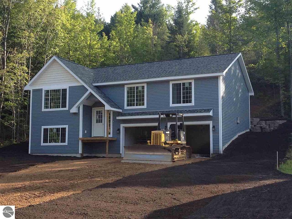 1st image of 587 Rachel Ln