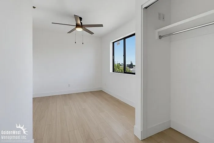 3075 Hawthorn St #5 — Photo 16