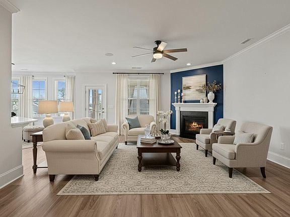 2nd image of 332 Kings Glen Way