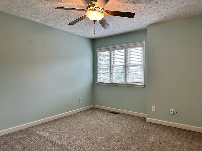 6204 Kirkwall Rd — Photo 16