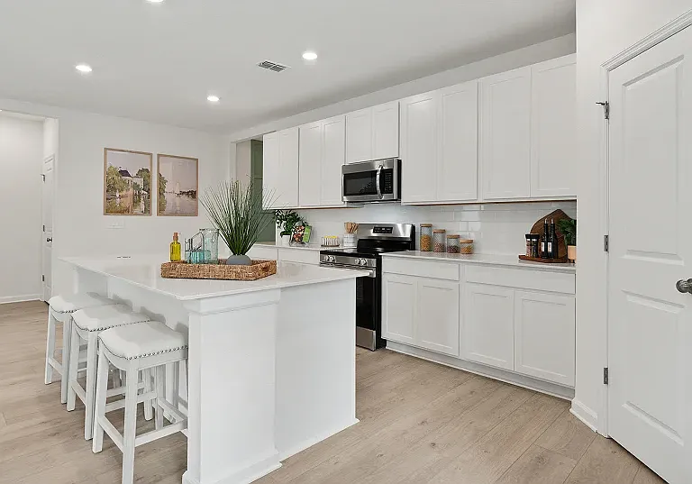 2878 Pioneer Trl — Photo 4