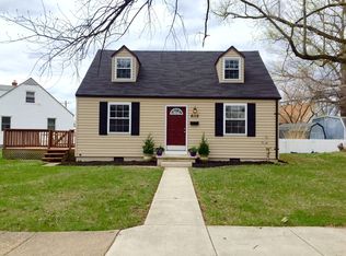 8110 Murray Point Rd, Dundalk, MD 21222