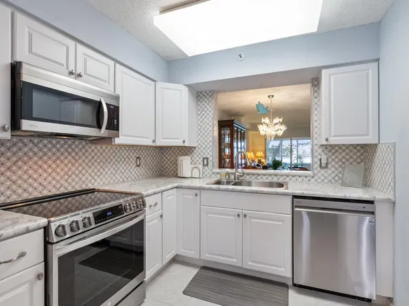 6096 HUNTWICK Terrace #206, Delray Beach, FL 33484