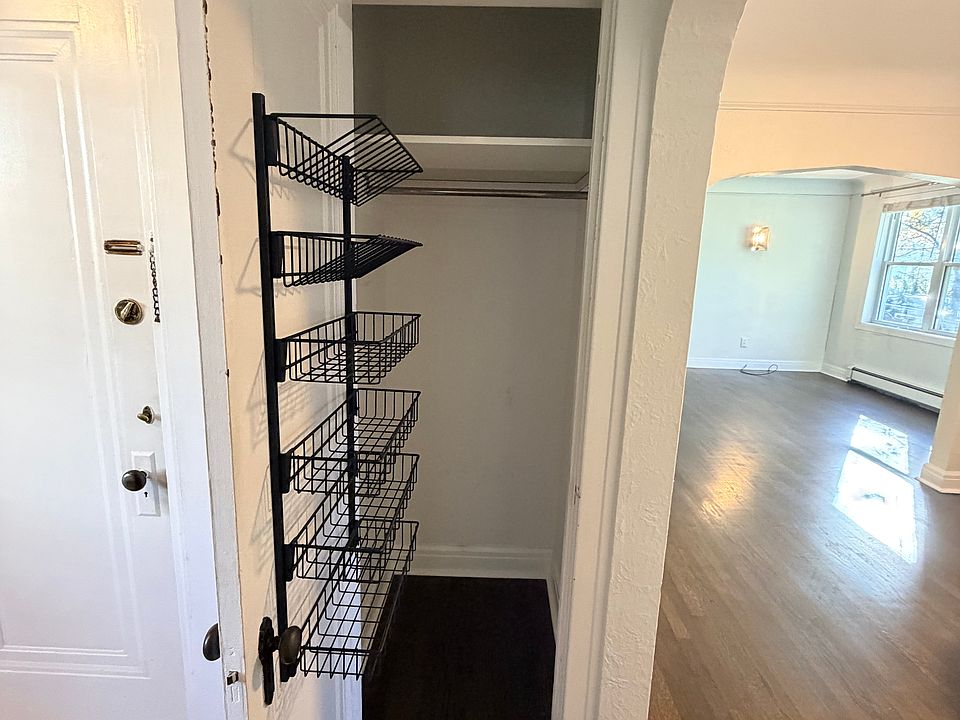 166 W Lincoln Ave #1, photo 10