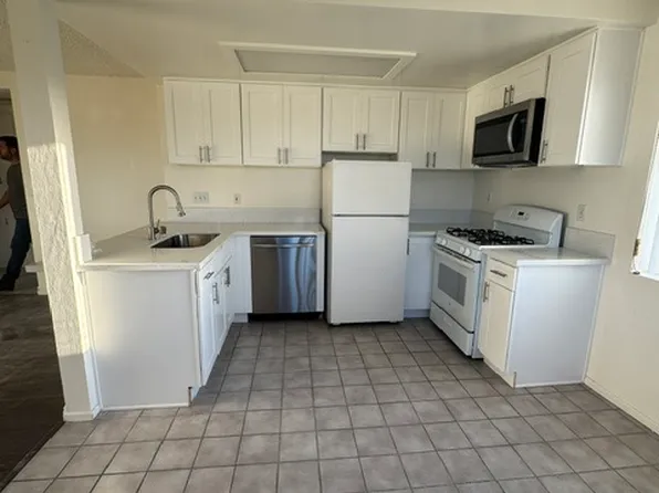 827 W 25th St APT 6, San Pedro, CA 90731