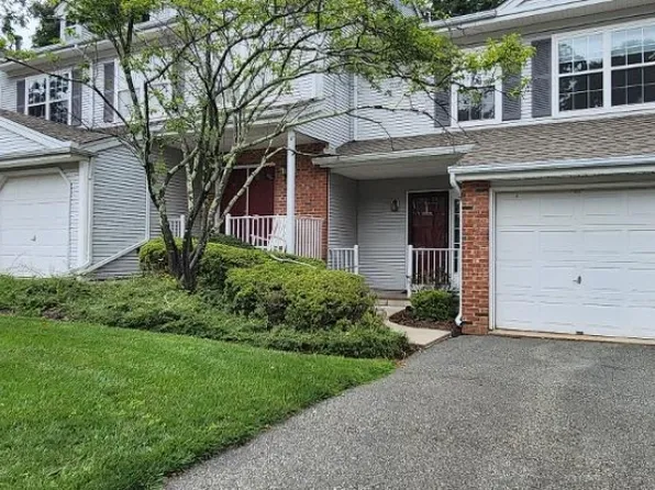 56 Hickory Way, Mount Arlington Boro, NJ 07856