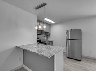 334 W Main St #3, Decatur, IL 62522