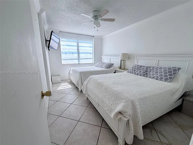 2750 NE 183rd St #Penthouse 10 — Photo 10