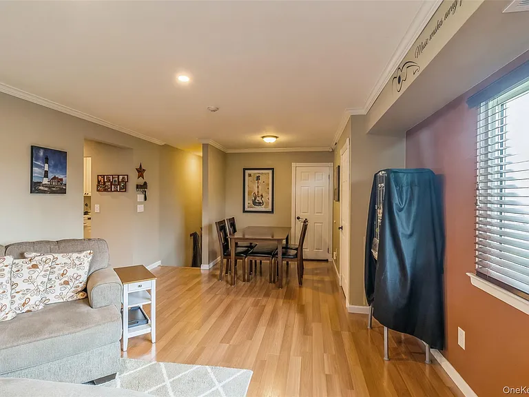 48 Pointe Cir S — Photo 6