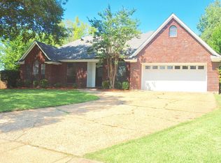 585 Northpark Ct, Bossier City, LA 71111
