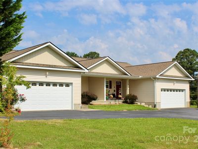 34 Duncan Rd, Flat Rock, NC, 28731