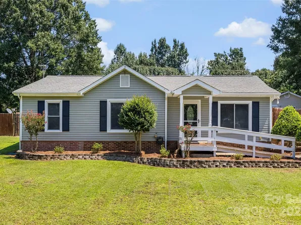 703 Edgehill Dr, Monroe, NC 28110