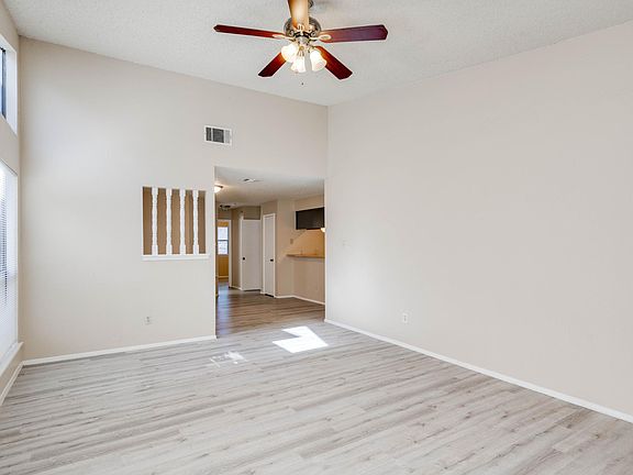 3rd image of 704 Rollingway Dr APT A