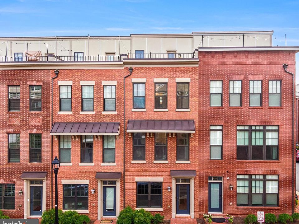 1st image of 441 Haupt Sq SE