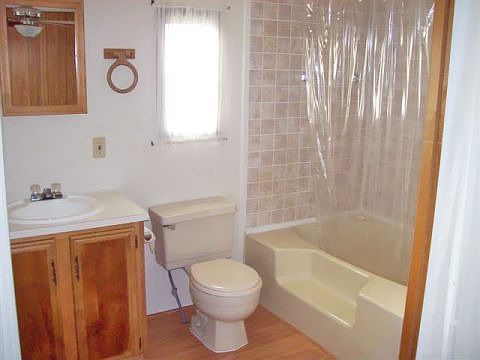 2nd image of 132 Parkway Dr