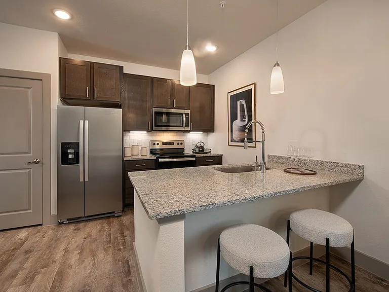 1B Kitchen lo-res