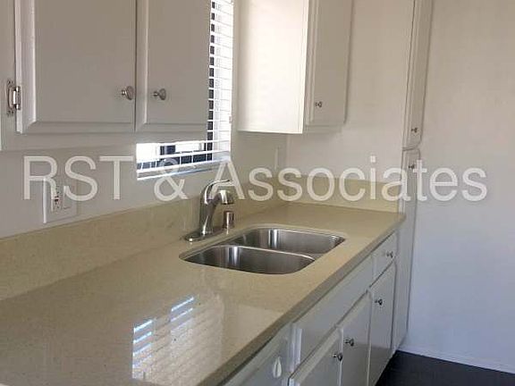 5th image of 11622 Idaho Ave APT 6