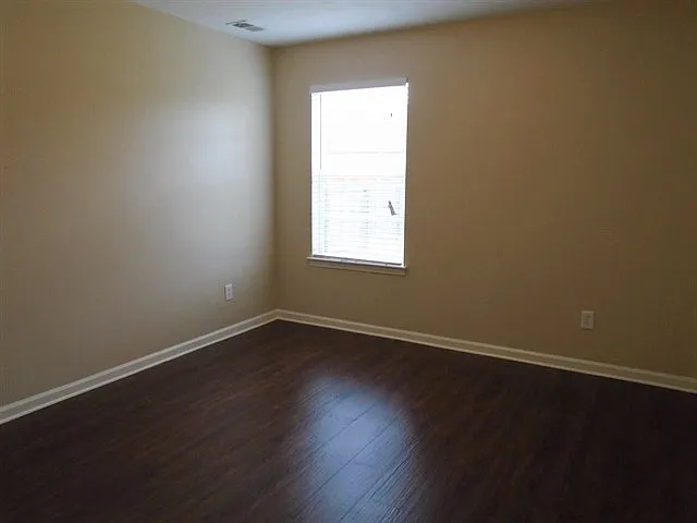 1208 Polk Xing — Photo 14