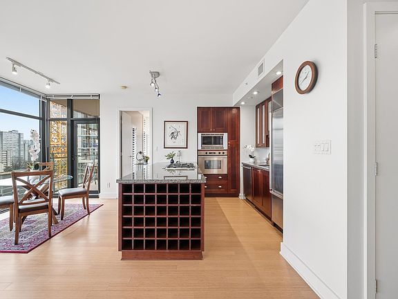 3rd image of 1863 Alberni St #1602