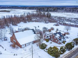 91 Townshipline Rd, Clare, NS B0W 3T0