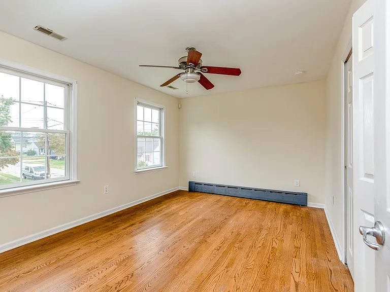 289 James St #2 — Photo 14