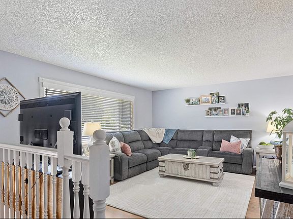 5th image of 4410 Oriole Court
