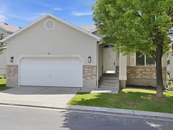 112 W Crystal Bay Dr, Tooele, UT 84074