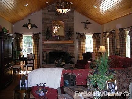 Greatroom w/ fireplace/cypress ceilings!