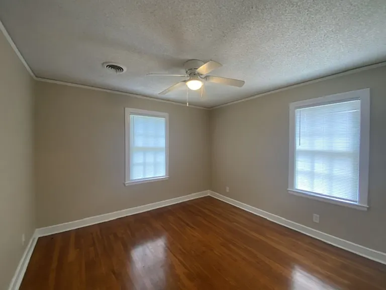 1598 N Michelle Cir — Photo 6