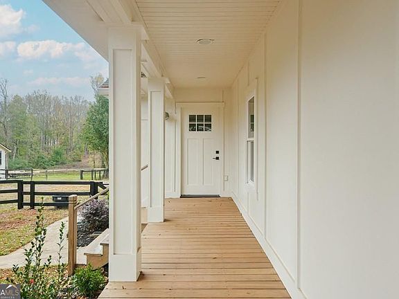 5th image of 15585 Thompson Rd