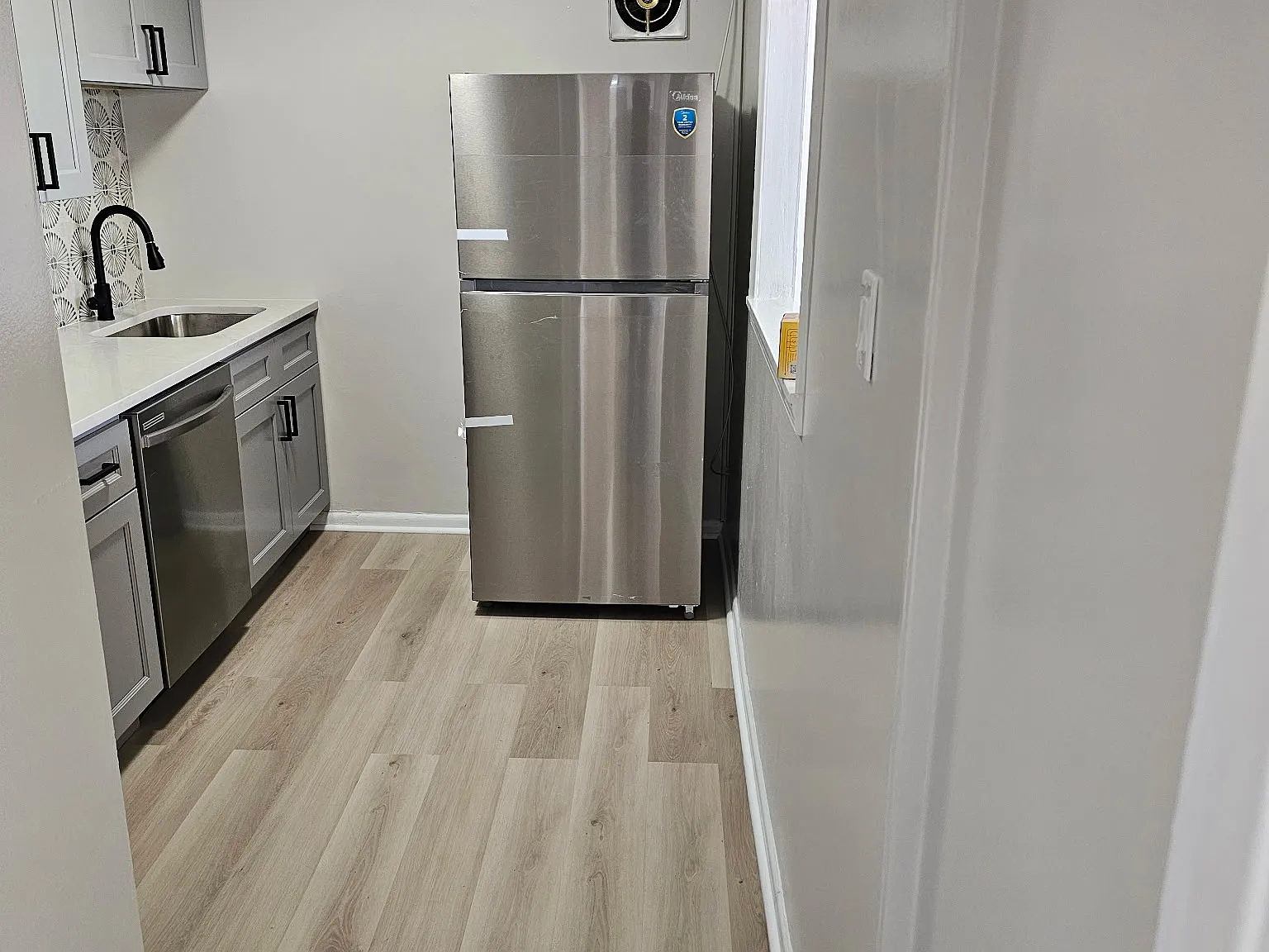 1 bed, 800 sqft, $1,750 — Photo 2