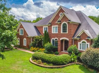1307 Rosehill Dr, Waxhaw, NC 28173
