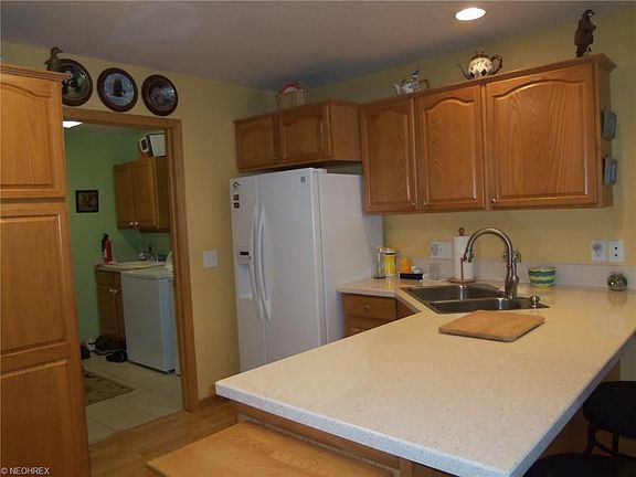 5th image of 2052 Marsh Ln Unit 2052