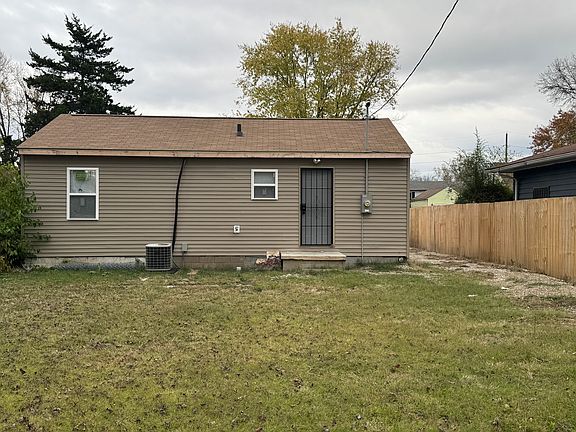 2nd image of 721 Pershing St