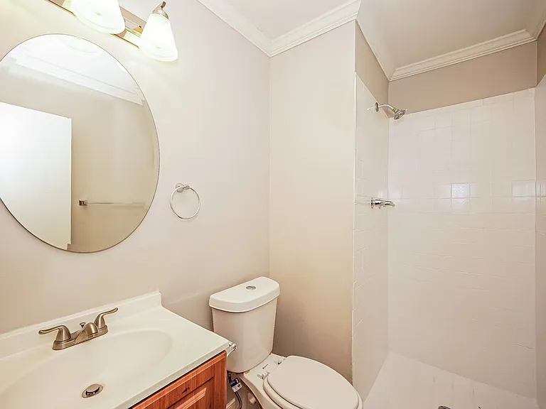 8504 Beechbrooke Rd — Photo 14