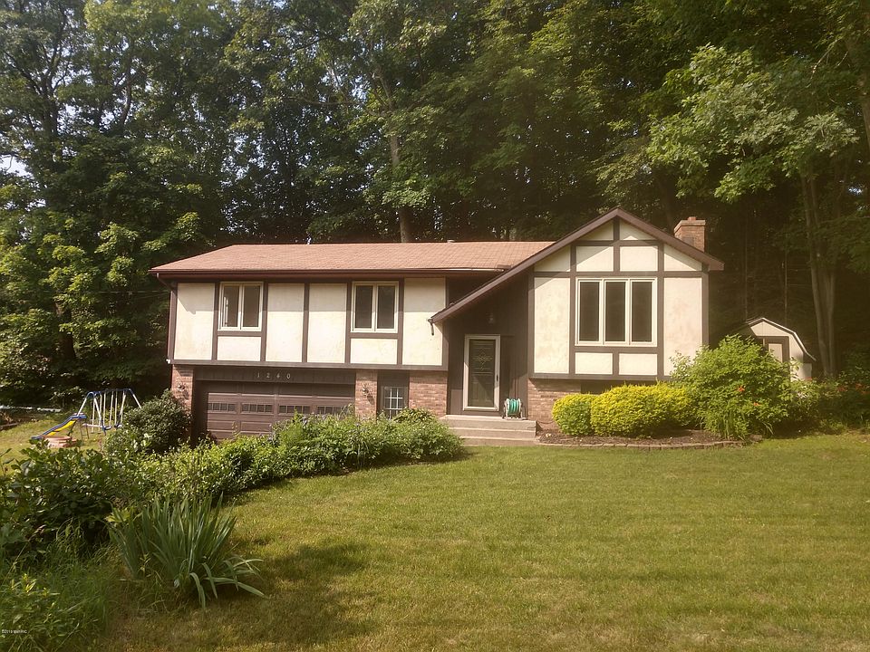 1st image of 1240 Buth Dr NE